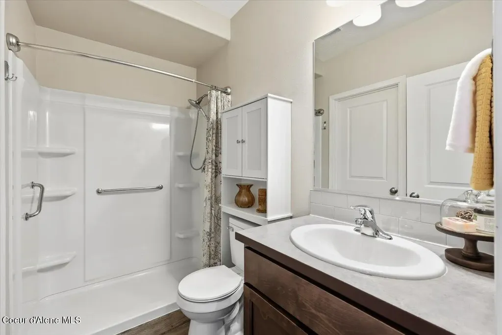 4026 N Arrowleaf Loop Post Falls ID 83854