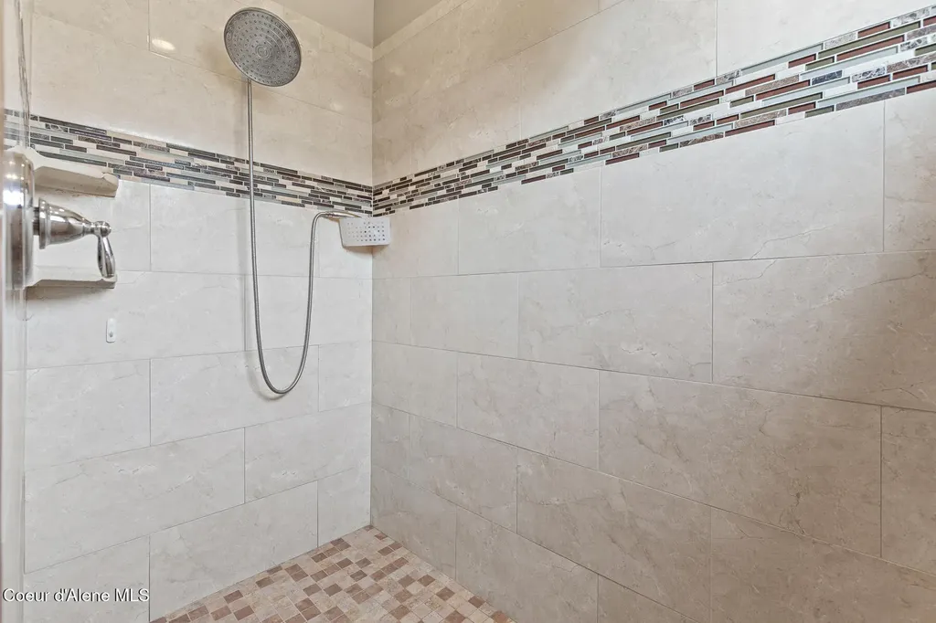 630 Goldfinch Lane Spirit Lake ID 83869