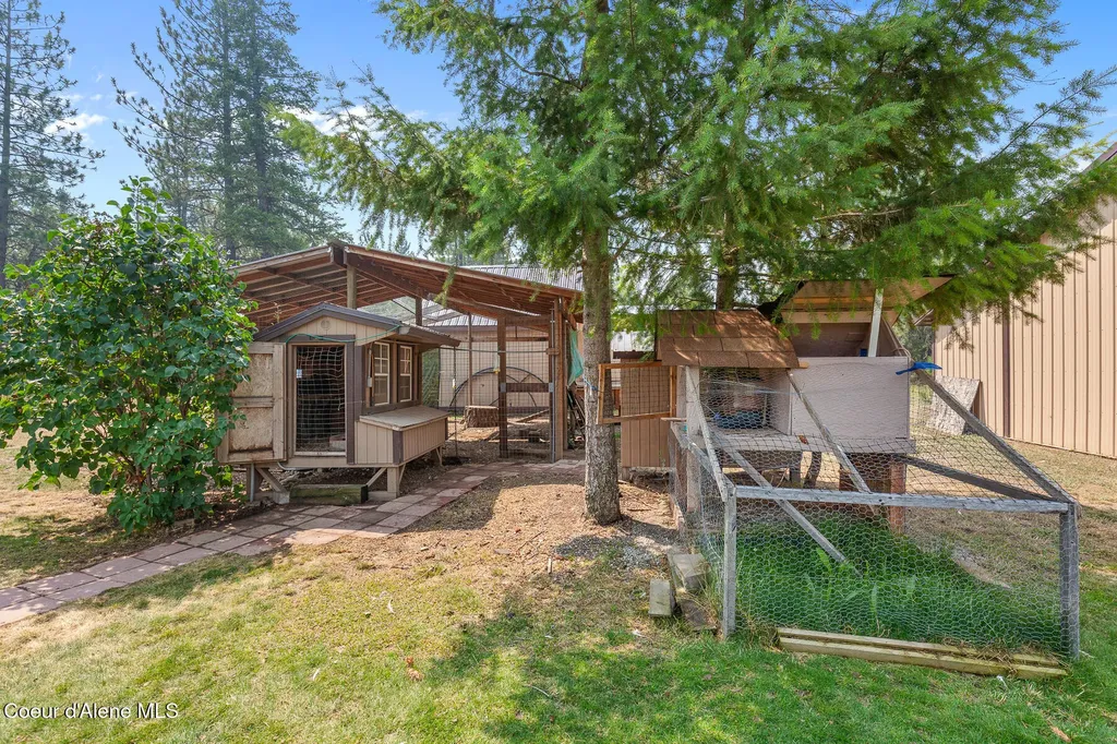 630 Goldfinch Lane Spirit Lake ID 83869
