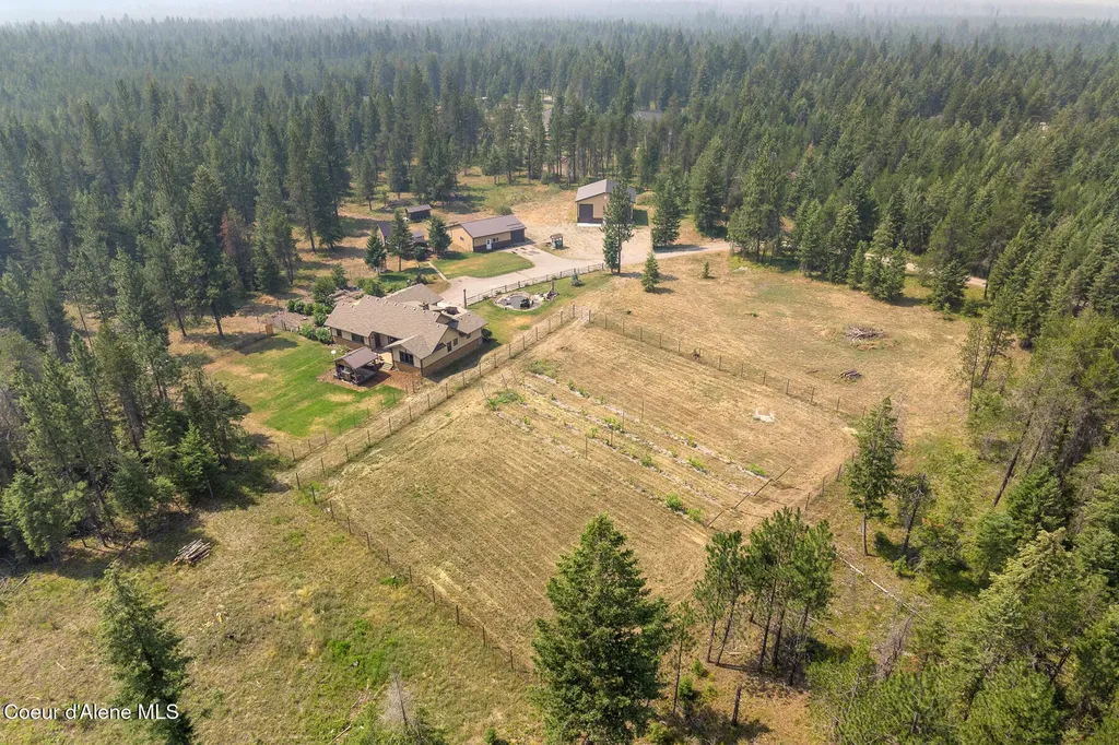 630 Goldfinch Lane Spirit Lake ID 83869