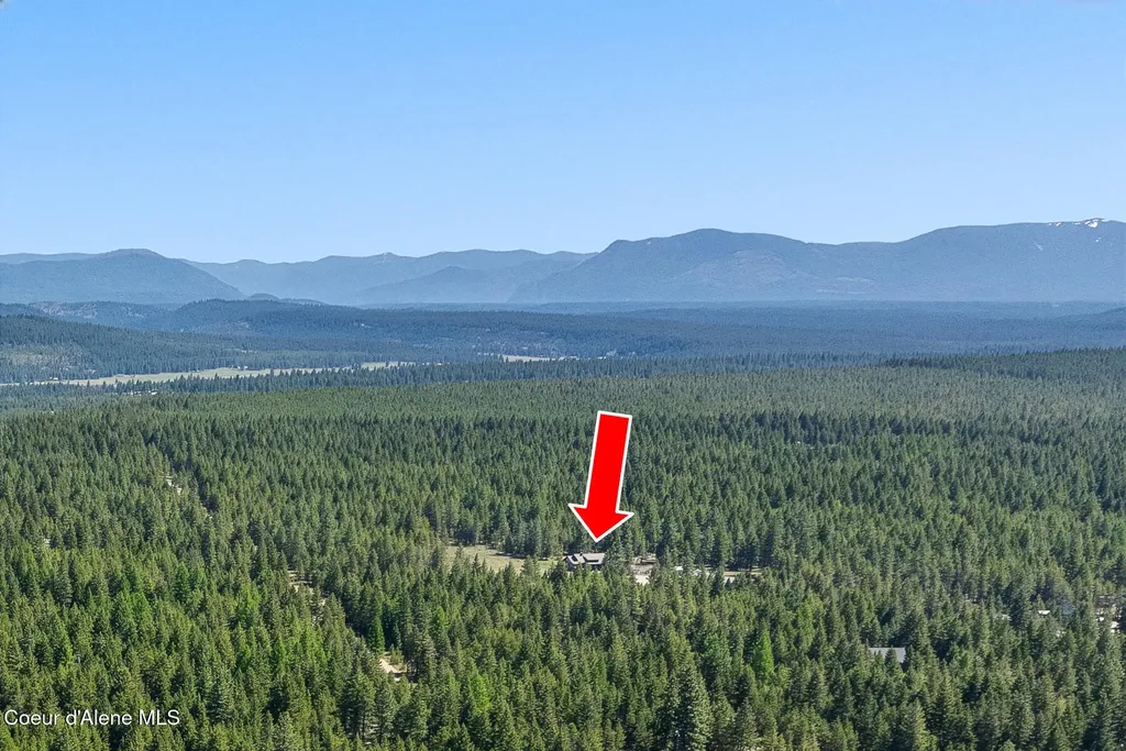 630 Goldfinch Lane Spirit Lake ID 83869