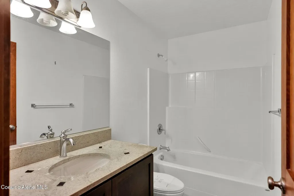 31229 N 10th Avenue Spirit Lake ID 83869