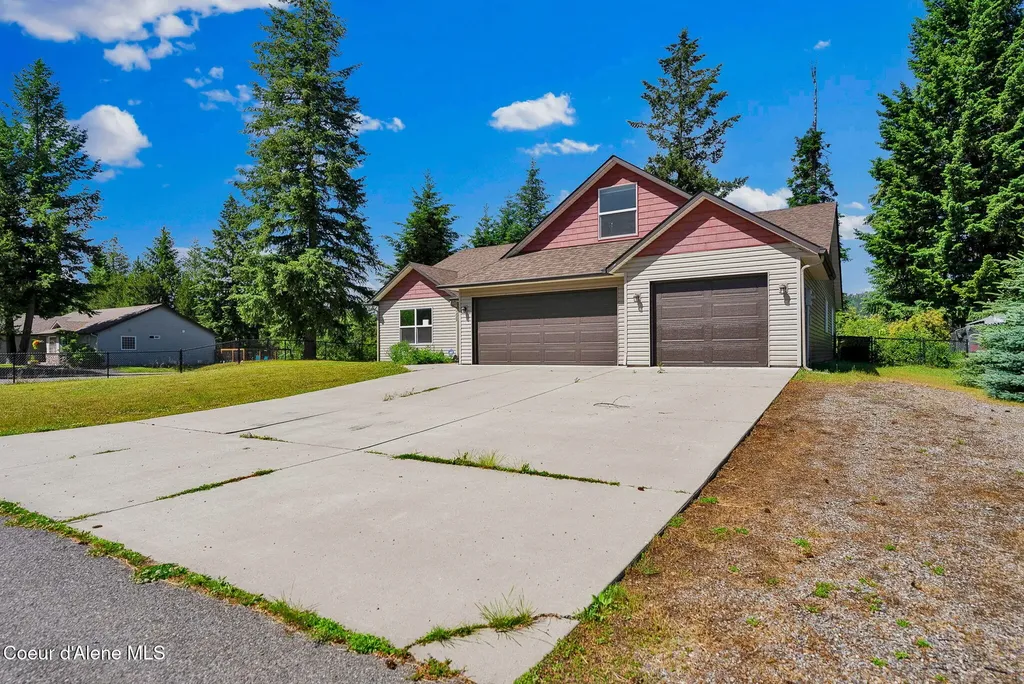 31229 N 10th Avenue Spirit Lake ID 83869