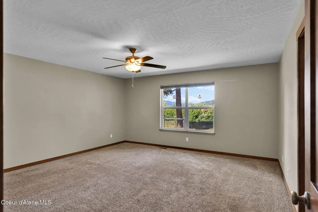31229 N 10th Avenue Spirit Lake ID 83869