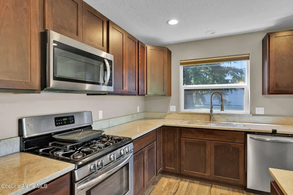 31229 N 10th Avenue Spirit Lake ID 83869