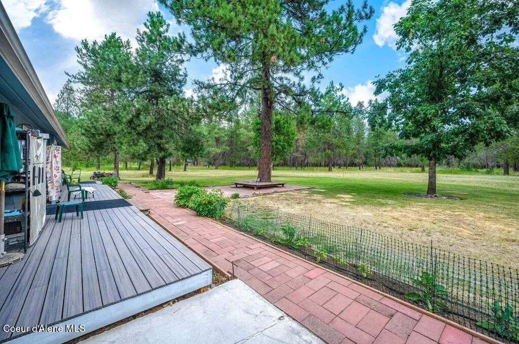 25730 N Edwards Road Rathdrum ID 83858
