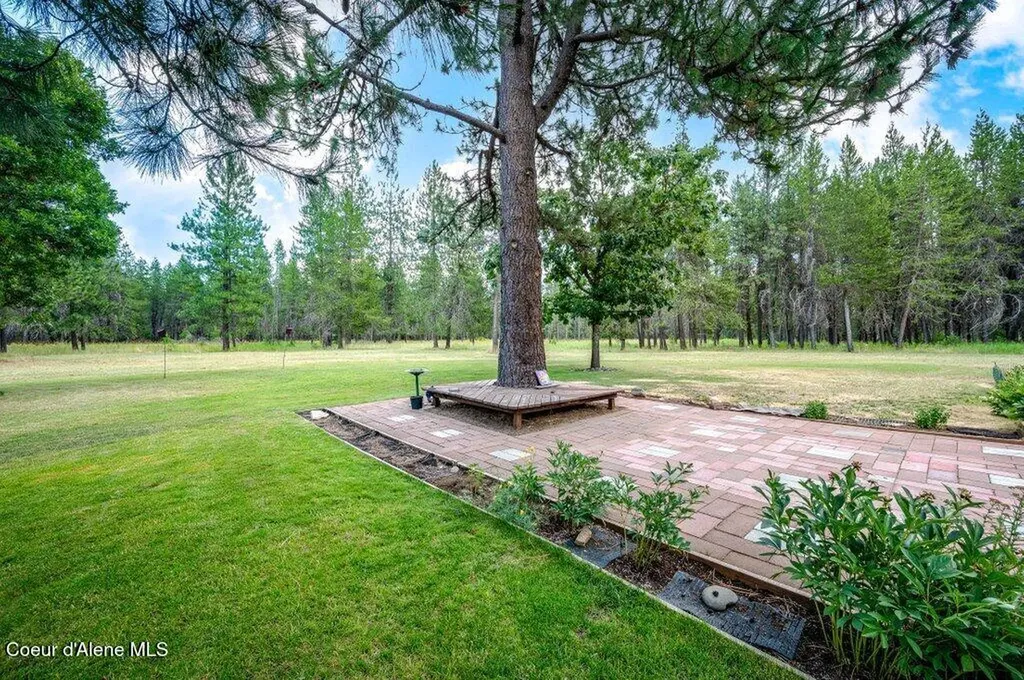 25730 N Edwards Road Rathdrum ID 83858