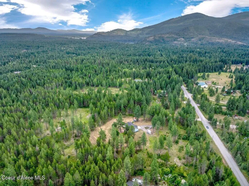 25730 N Edwards Road Rathdrum ID 83858