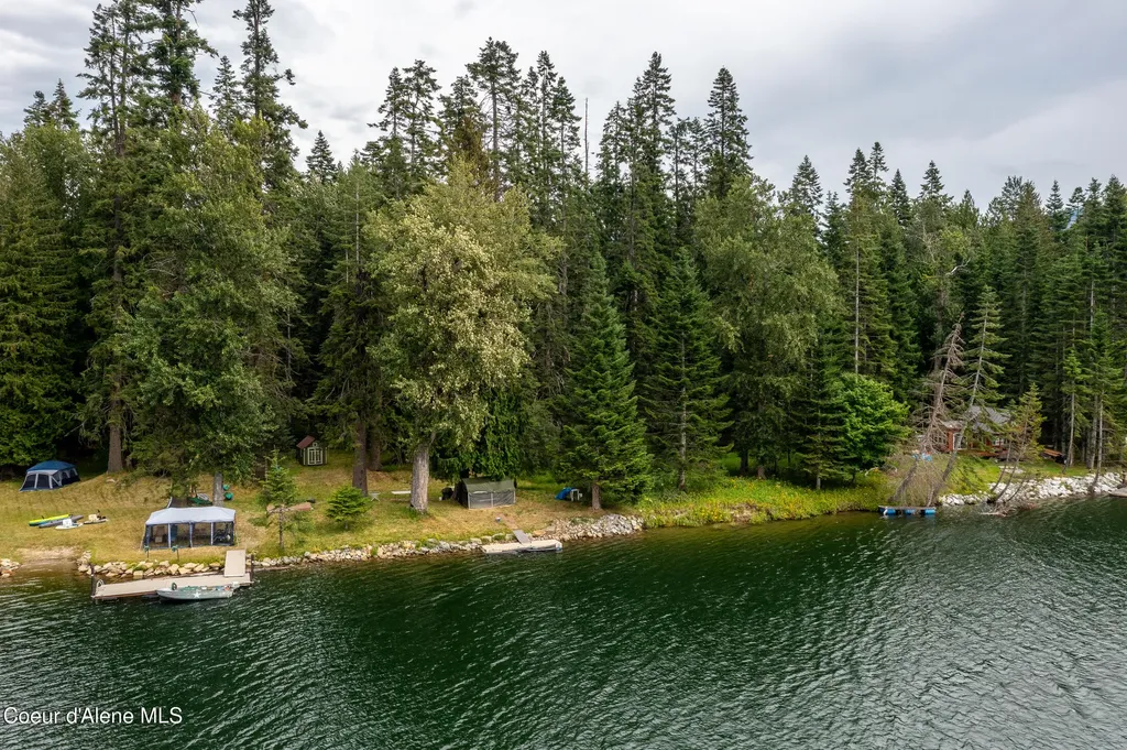 Lot 10 Island Shores Clark Fork ID 83811