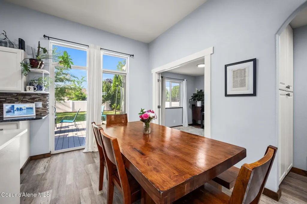 2503 W Elmwood Drive Coeur D'alene ID 83815