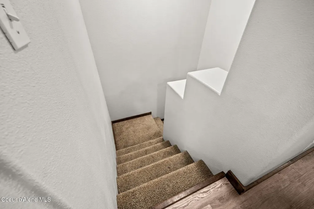 2503 W Elmwood Drive Coeur D'alene ID 83815