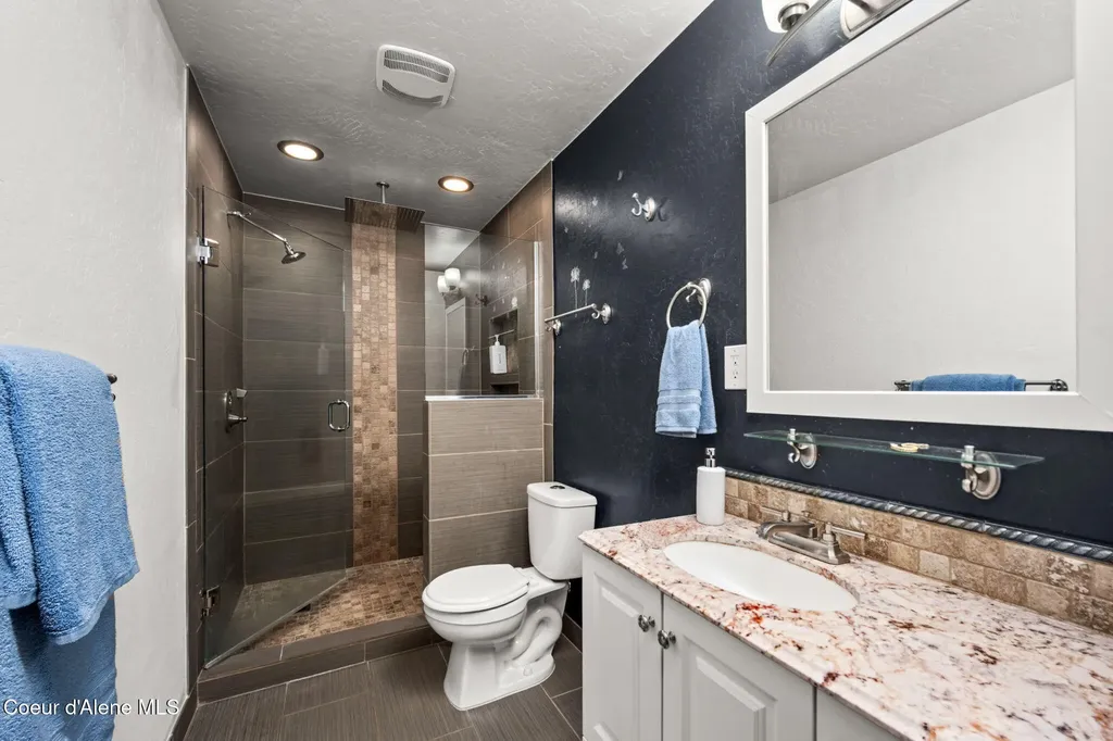 2503 W Elmwood Drive Coeur D'alene ID 83815