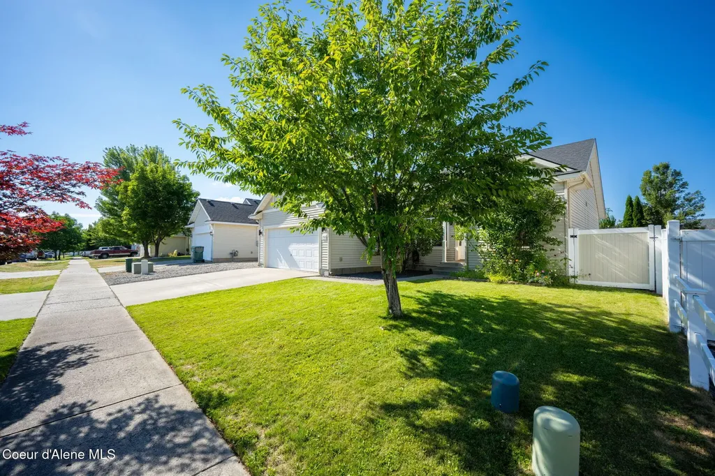 2503 W Elmwood Drive Coeur D'alene ID 83815