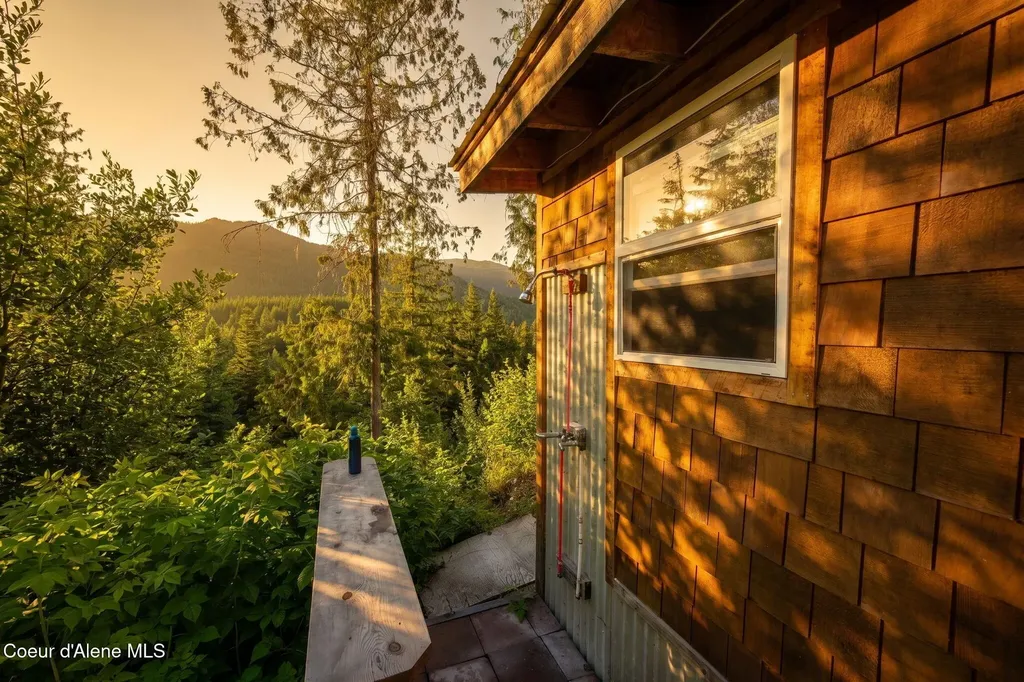 241 Strawberry Creek Road Sandpoint ID 83864