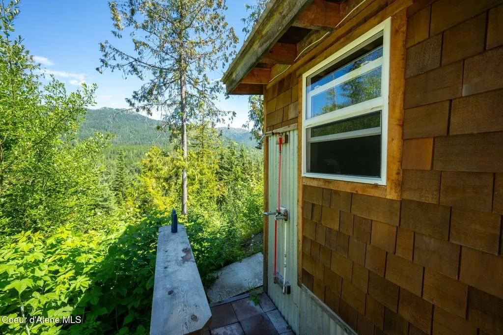 241 Strawberry Creek Road Sandpoint ID 83864