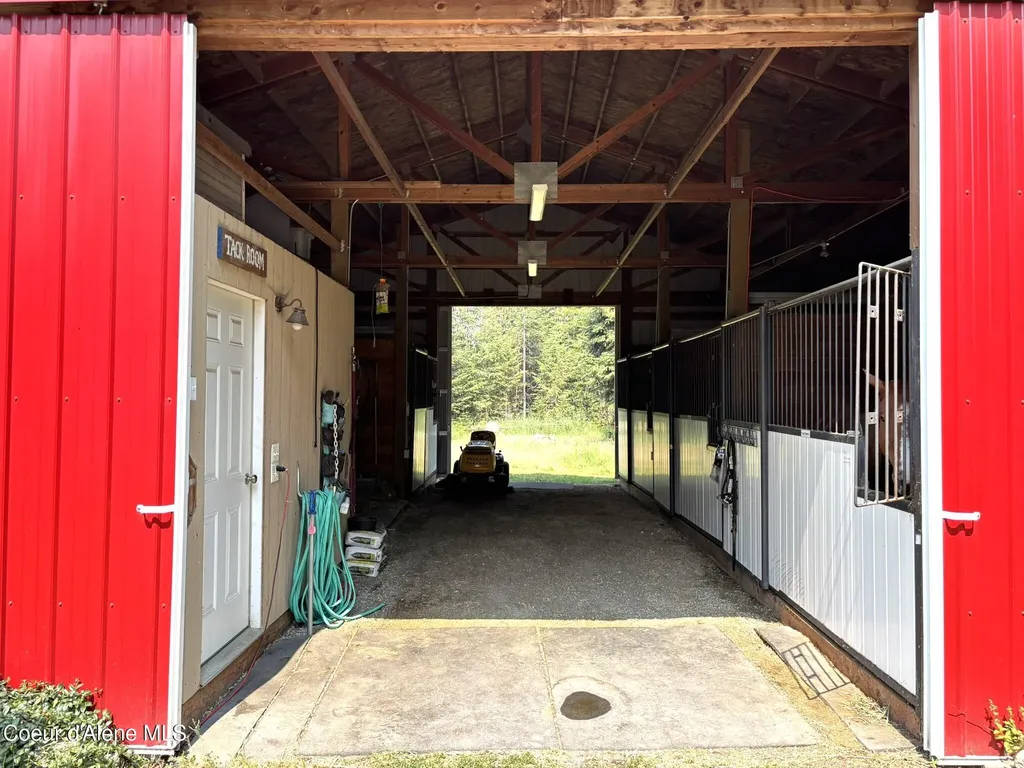 29921 N Two Rock Road Athol ID 83801