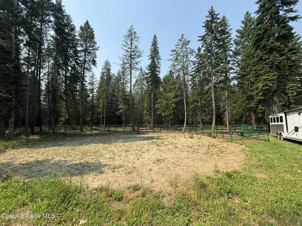 29921 N Two Rock Road Athol ID 83801