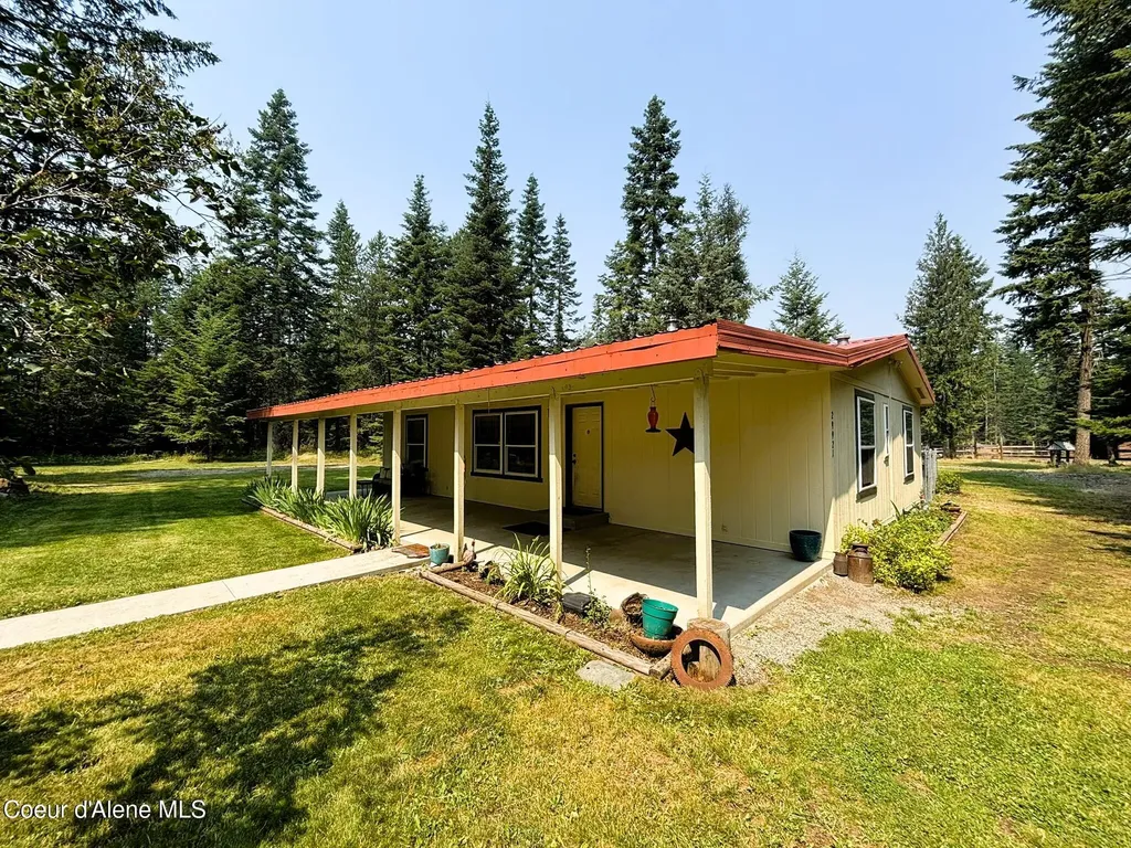 29921 N Two Rock Road Athol ID 83801