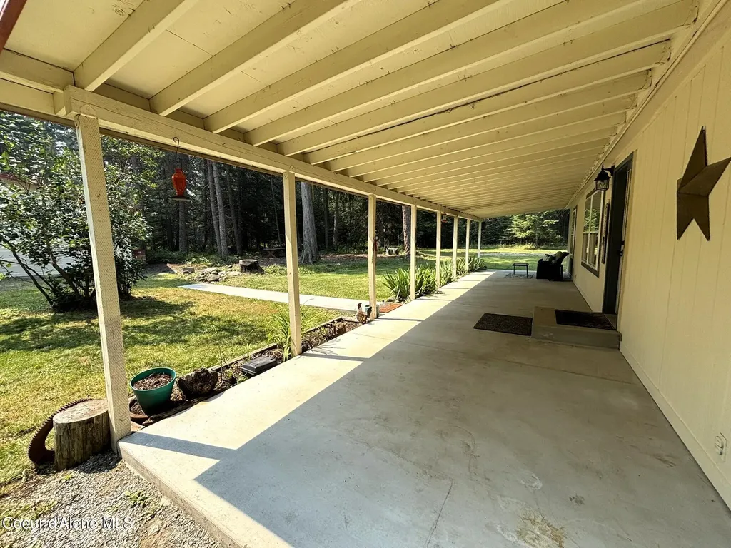 29921 N Two Rock Road Athol ID 83801