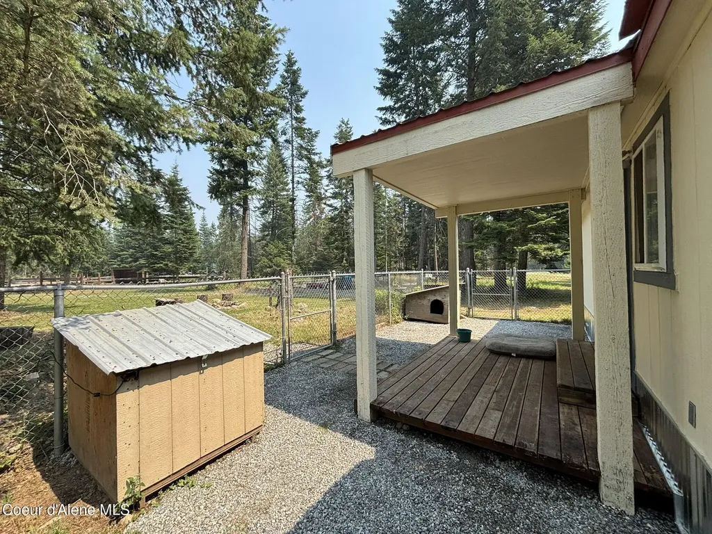 29921 N Two Rock Road Athol ID 83801