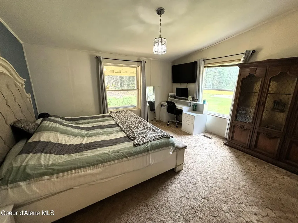29921 N Two Rock Road Athol ID 83801