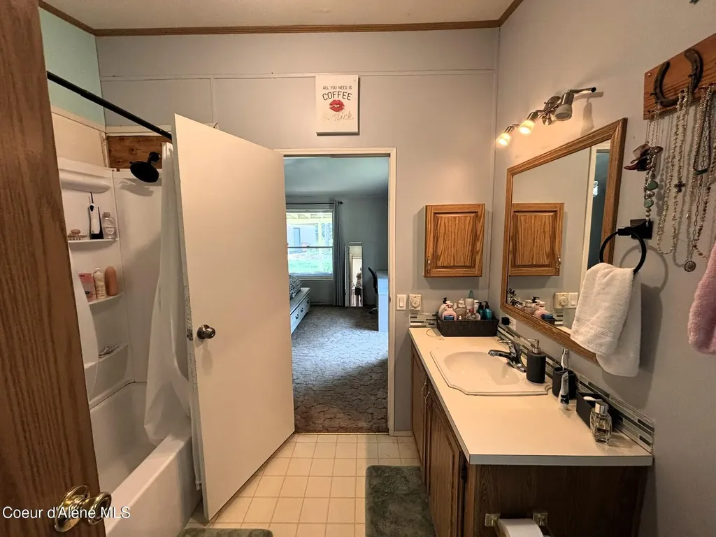 29921 N Two Rock Road Athol ID 83801