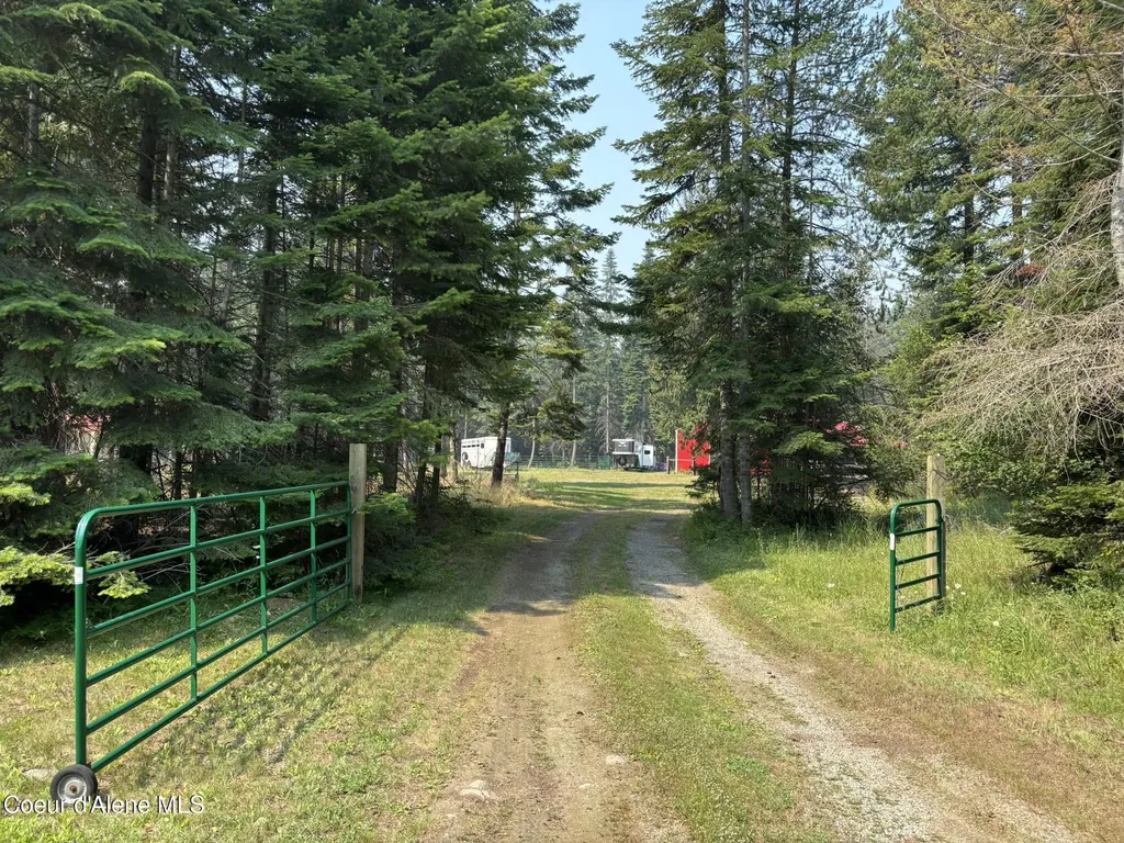 29921 N Two Rock Road Athol ID 83801
