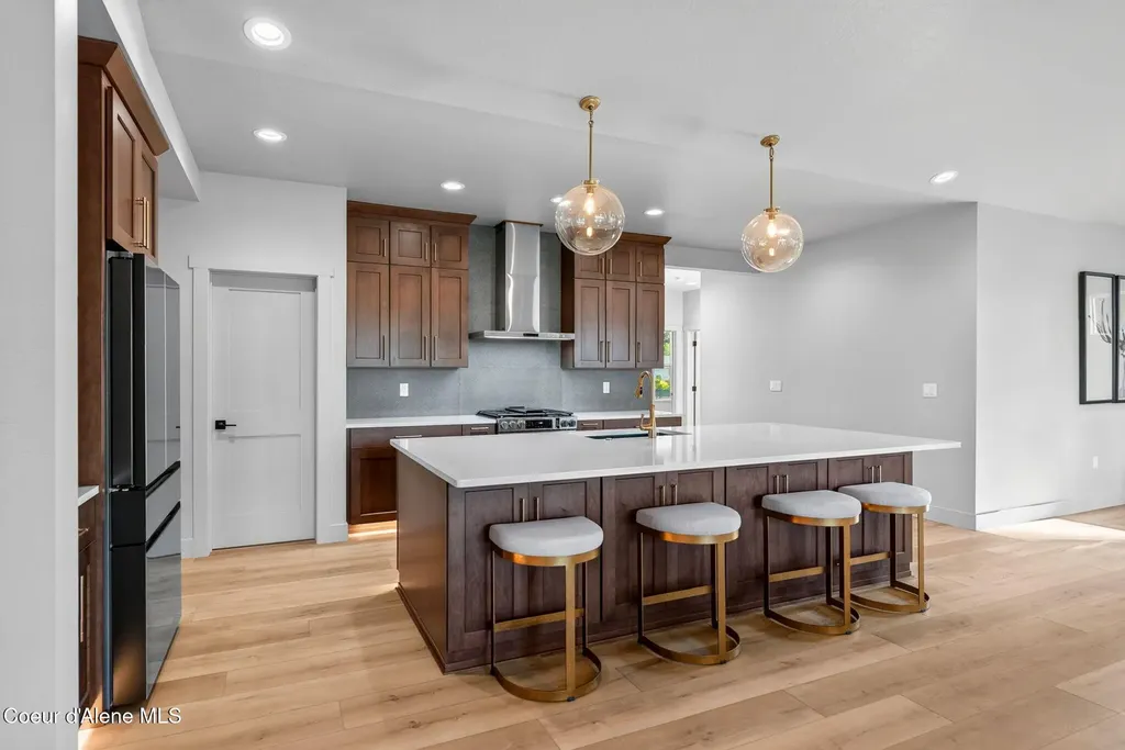 343 E Dakota Avenue Hayden ID 83835