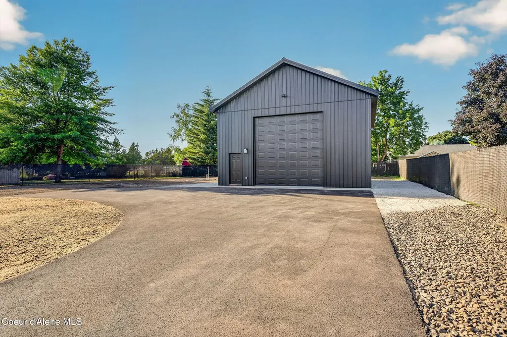 343 E Dakota Avenue Hayden ID 83835