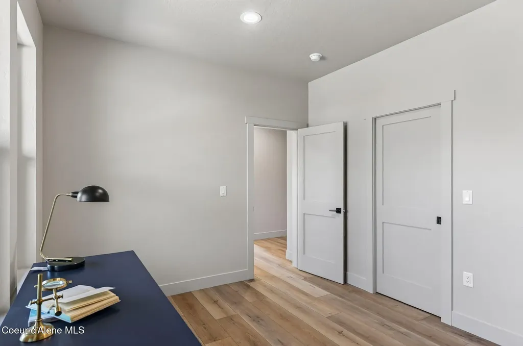 343 E Dakota Avenue Hayden ID 83835