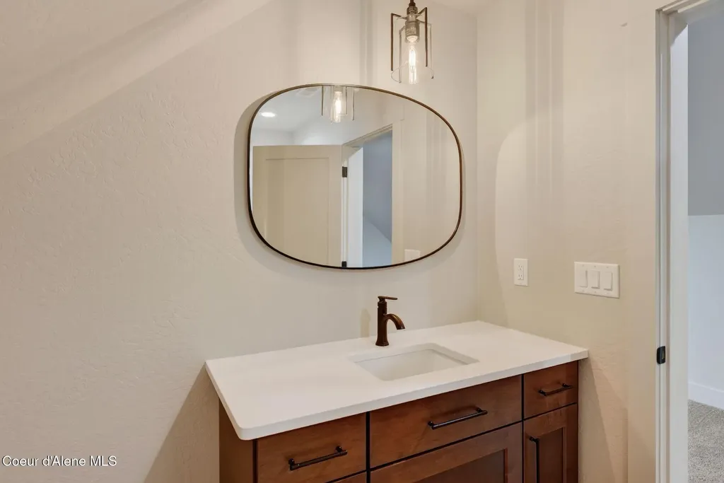 343 E Dakota Avenue Hayden ID 83835