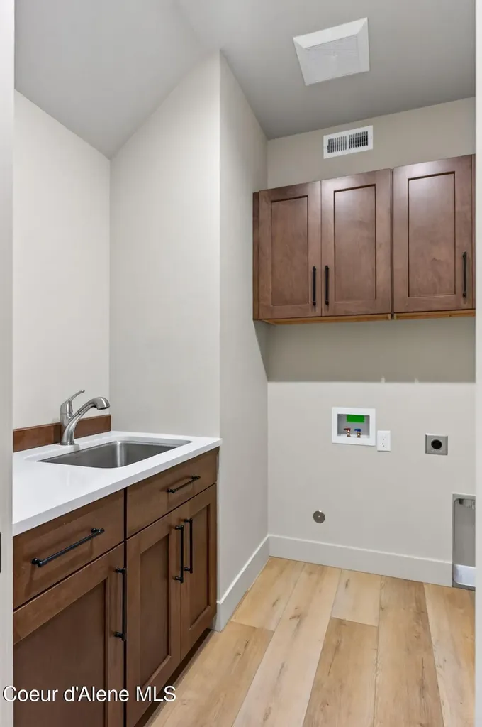 343 E Dakota Avenue Hayden ID 83835