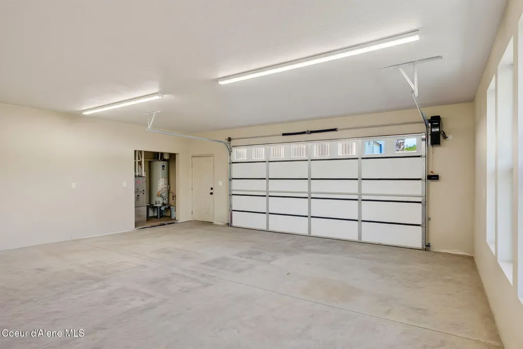 343 E Dakota Avenue Hayden ID 83835