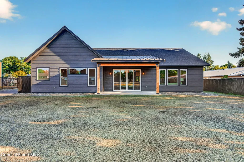 343 E Dakota Avenue Hayden ID 83835