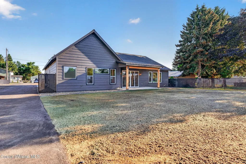 343 E Dakota Avenue Hayden ID 83835