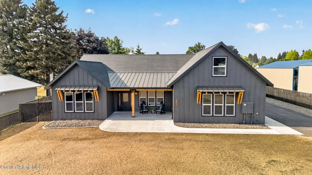 343 E Dakota Avenue Hayden ID 83835