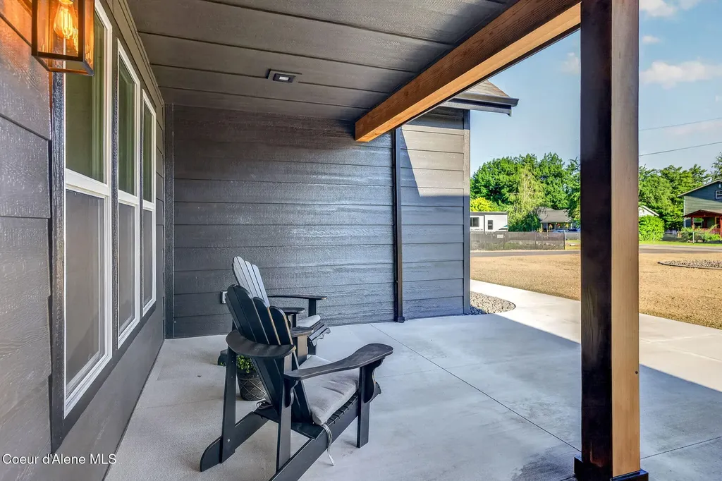 343 E Dakota Avenue Hayden ID 83835