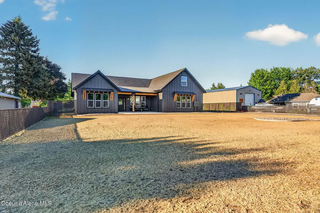 343 E Dakota Avenue Hayden ID 83835