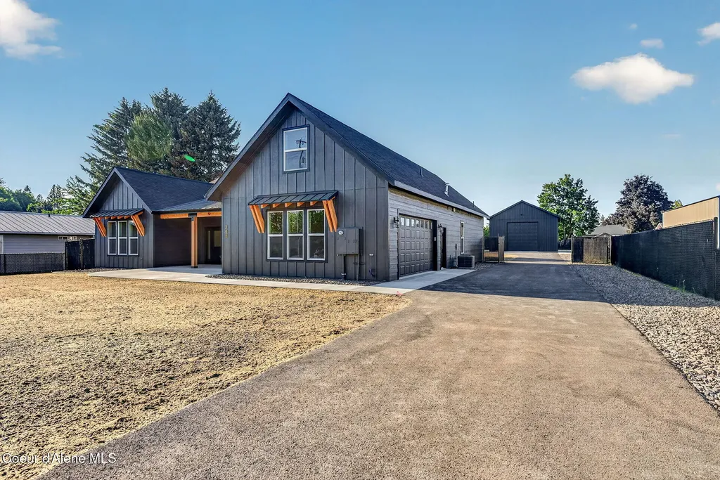 343 E Dakota Avenue Hayden ID 83835