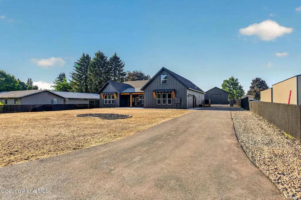 343 E Dakota Avenue Hayden ID 83835
