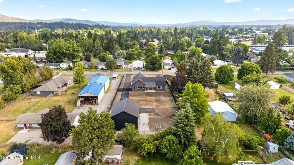 343 E Dakota Avenue Hayden ID 83835
