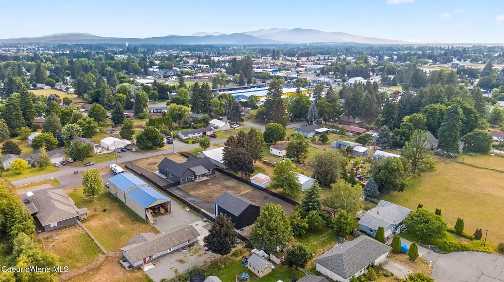 343 E Dakota Avenue Hayden ID 83835