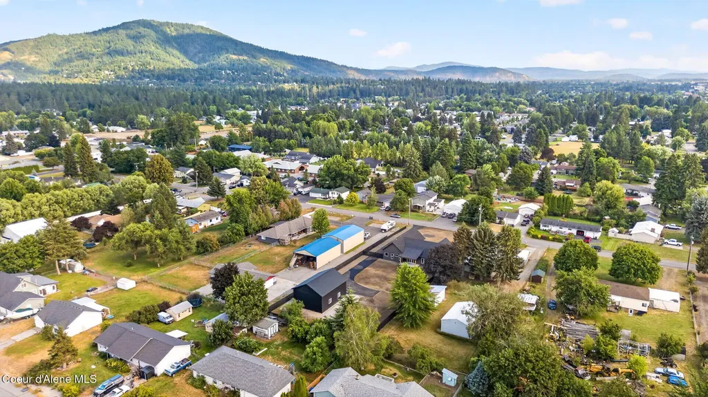 343 E Dakota Avenue Hayden ID 83835