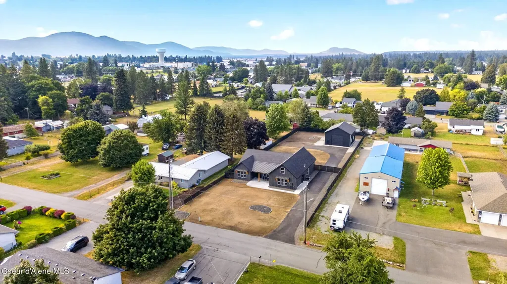343 E Dakota Avenue Hayden ID 83835