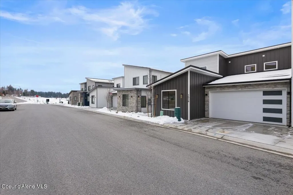 1518 W Union Drive Coeur D'alene ID 83814