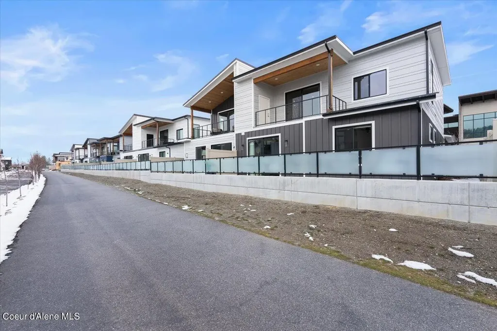 1518 W Union Drive Coeur D'alene ID 83814