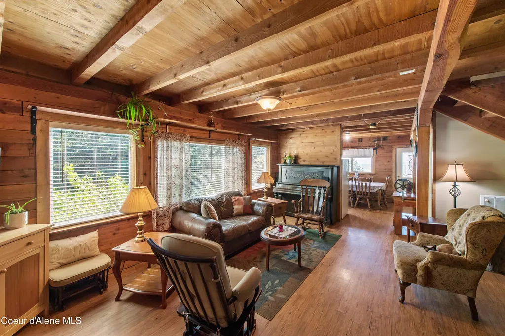 190 Tenaschuck Lane Plummer ID 83851