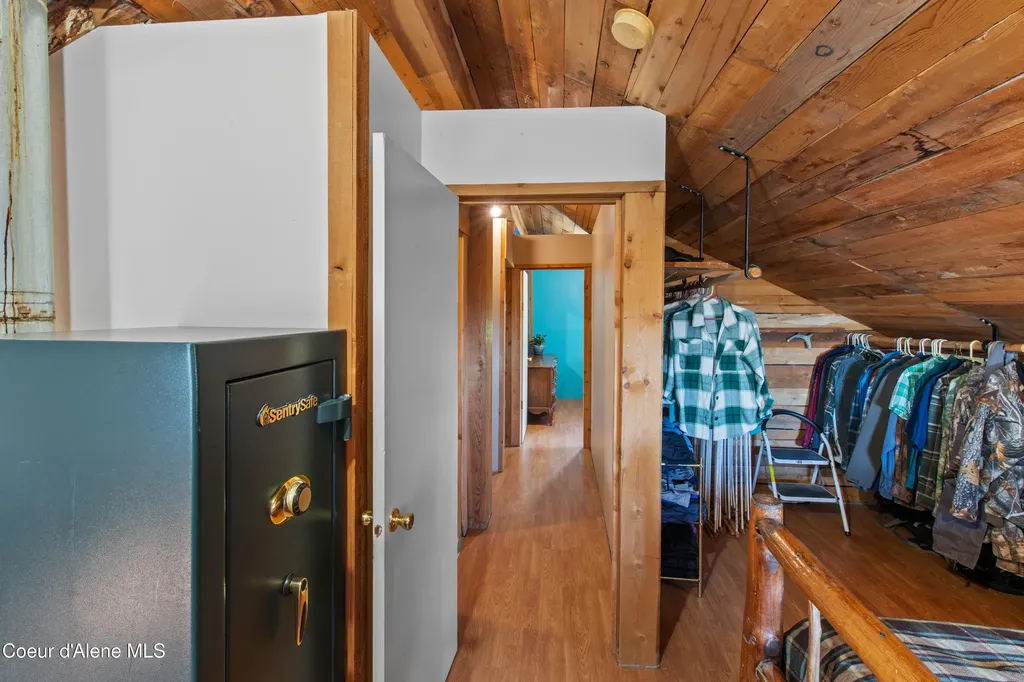 190 Tenaschuck Lane Plummer ID 83851