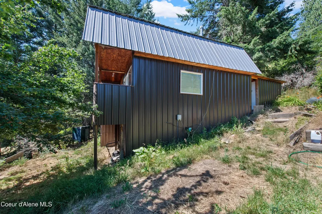 190 Tenaschuck Lane Plummer ID 83851