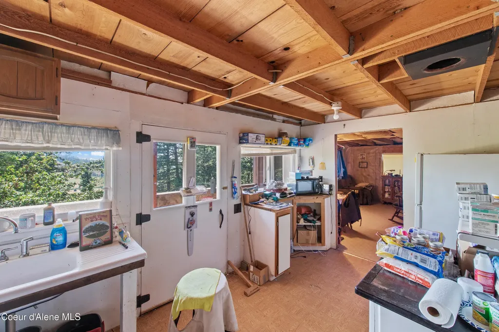 190 Tenaschuck Lane Plummer ID 83851